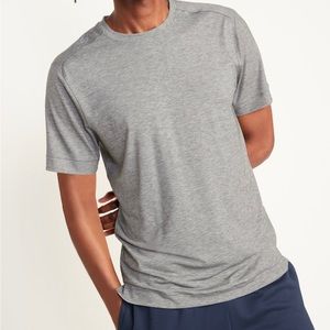 Old Navy Men’s Beyond 4-Way Stretch T-Shirt NWT